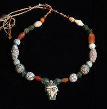 Load image into Gallery viewer, 01 Face bead necklace