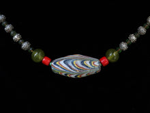 Load image into Gallery viewer, 34 Pelangi bead centerpiece necklace