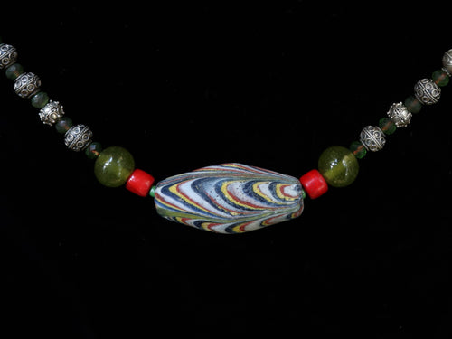 34 Pelangi bead centerpiece necklace