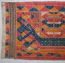 Load image into Gallery viewer, Sumatran ships cloth, Tatebin. 115 x 45 cm